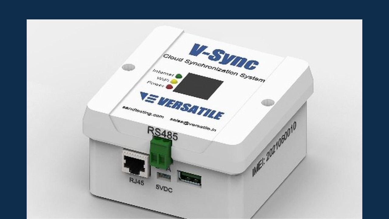 Das V-Sync-Gerät, ein kleiner weißer Kasten, der Messwerte aus dem Sandlabor ins Büro schickt